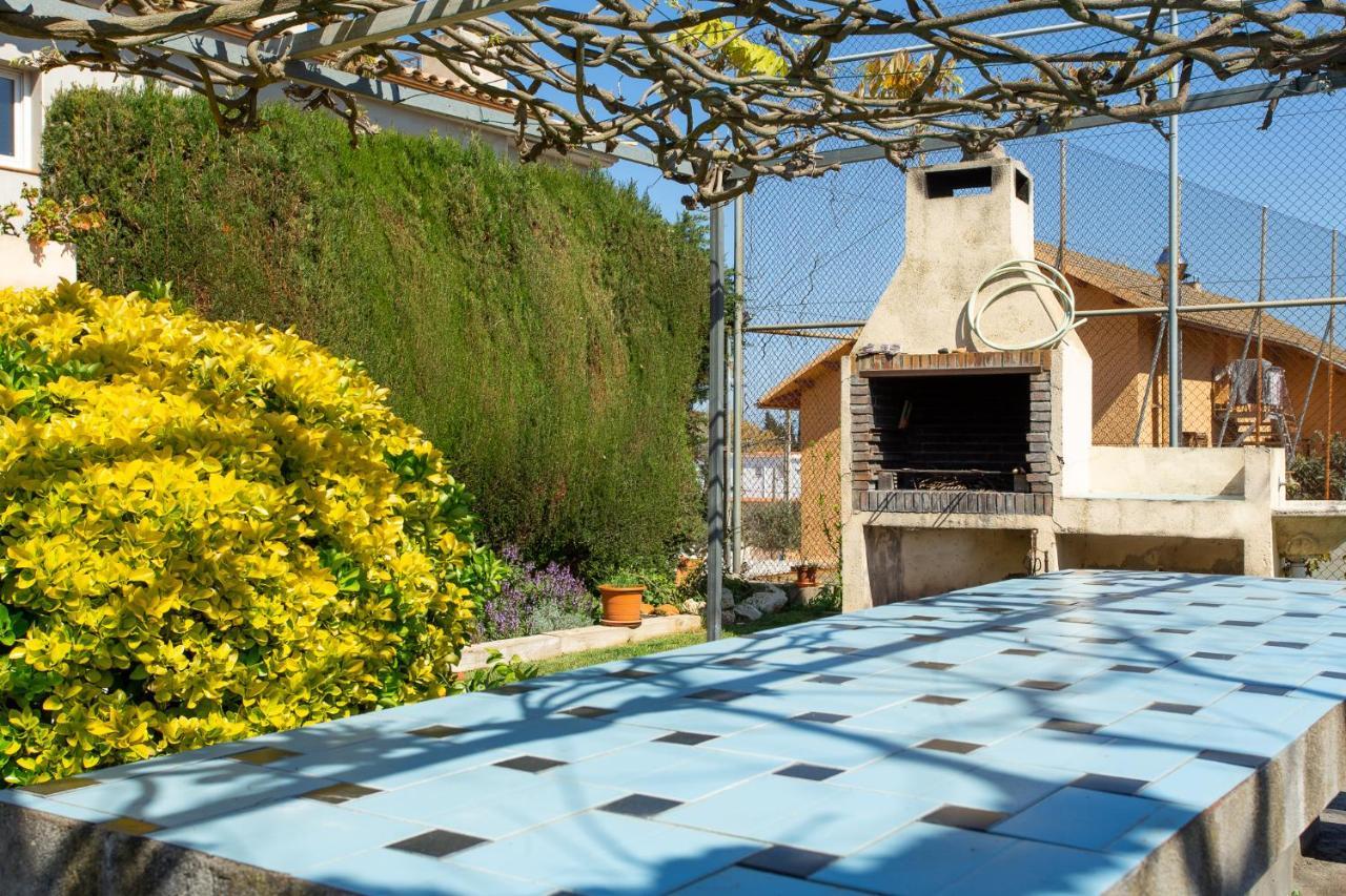 Apartamentos Stil Mar Anna - L'Escala Stil Mar المظهر الخارجي الصورة