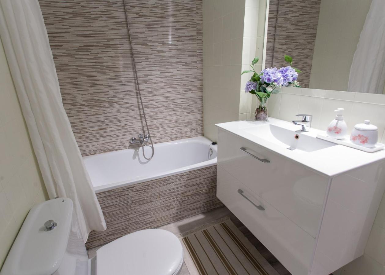 Apartamentos Stil Mar Anna - L'Escala Stil Mar المظهر الخارجي الصورة