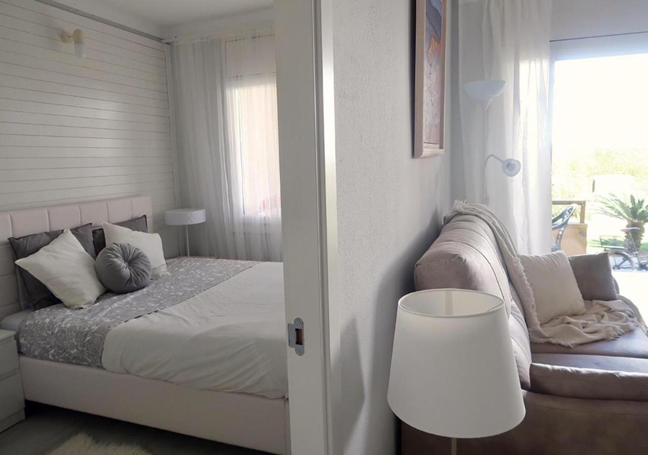 Apartamentos Stil Mar Anna - L'Escala Stil Mar المظهر الخارجي الصورة