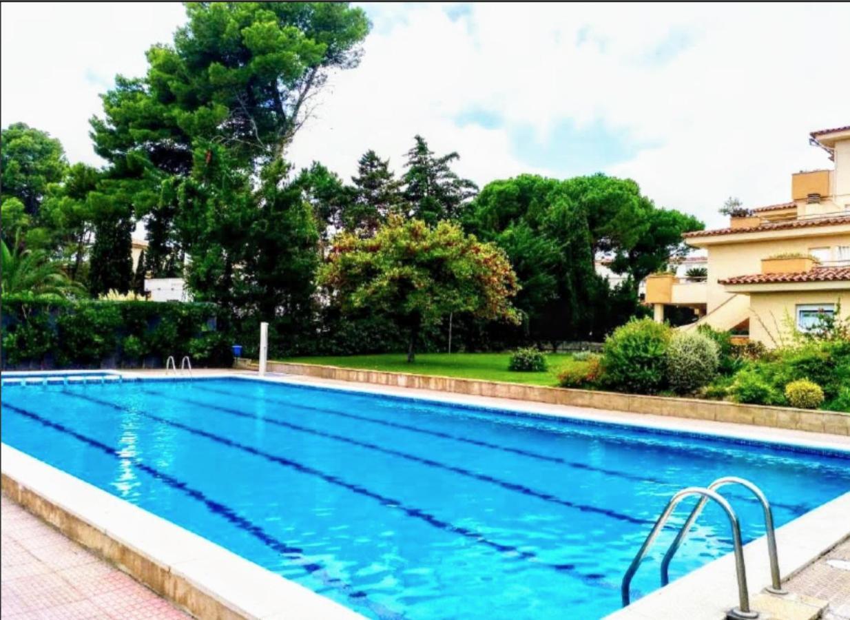 Apartamentos Stil Mar Anna - L'Escala Stil Mar المظهر الخارجي الصورة