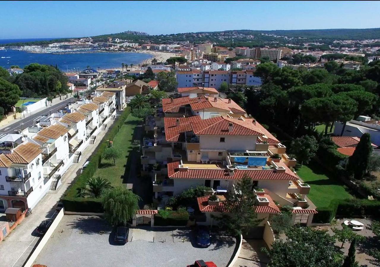 Apartamentos Stil Mar Anna - L'Escala Stil Mar المظهر الخارجي الصورة